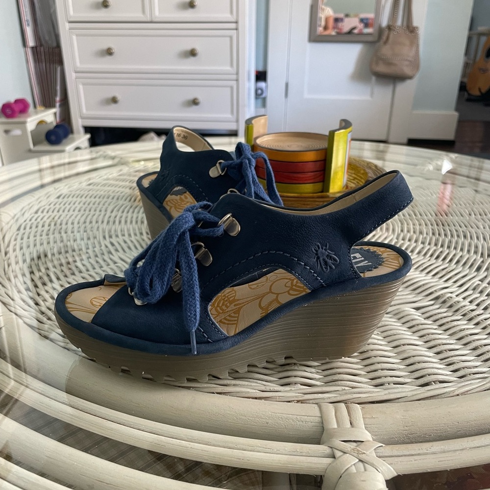 Fly London Women Lace Up Wedge Sandal Shoes Size 5.5-6 / EU 36 EUR Navy Leather